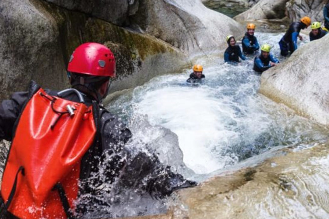 Etre stagiaire DEJEPS Canyonisme chez EXPERIENCE Canyon