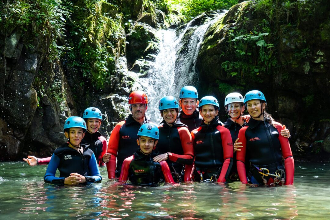 Vivez une Aventure Inoubliable avec Experience Canyon – L’Activité Parfaite pour votre EVG!