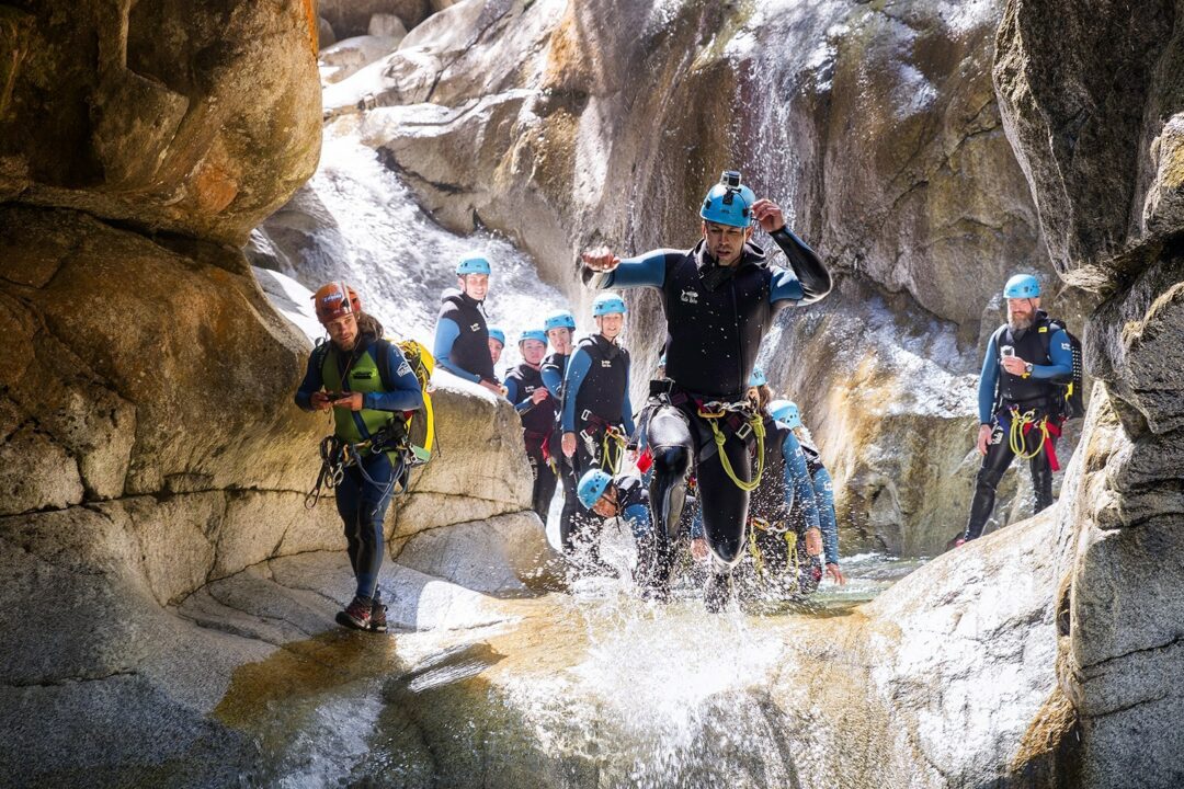 Les bienfaits du canyoning : une aventure pour le corps et l’esprit