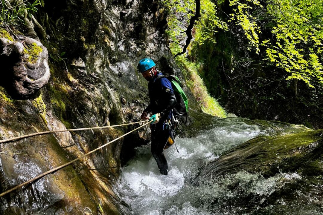 Deviens Autonome en Canyoning dans les Pyrénées-Atlantiques !