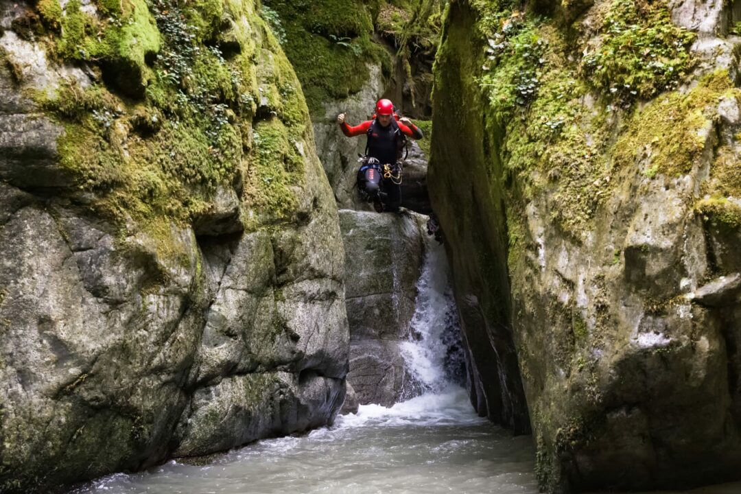 Le Pic de la Saison de Canyoning en Vallée d’Ossau